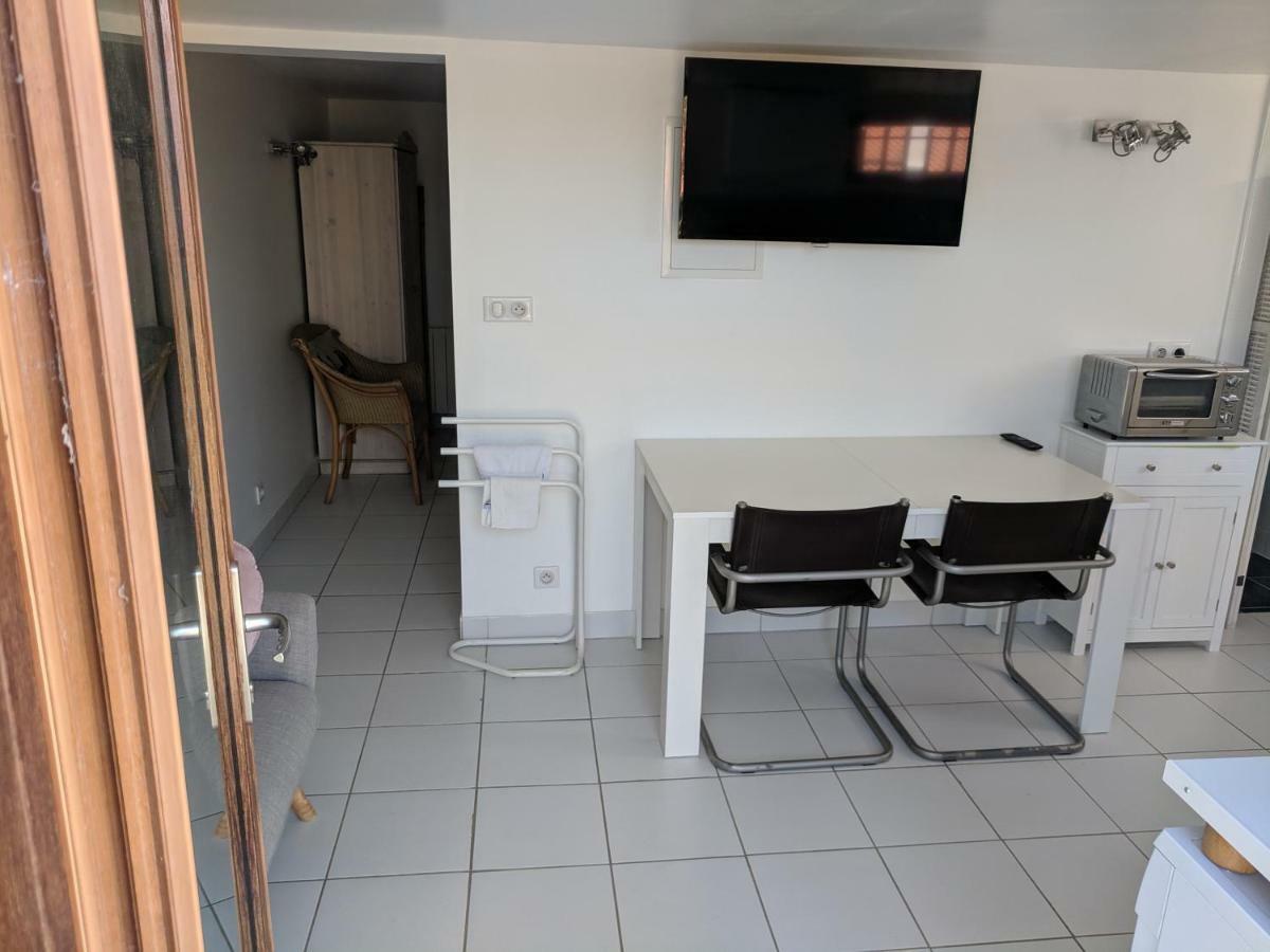 2 Person Apartment อัสแก็ง ภายนอก รูปภาพ