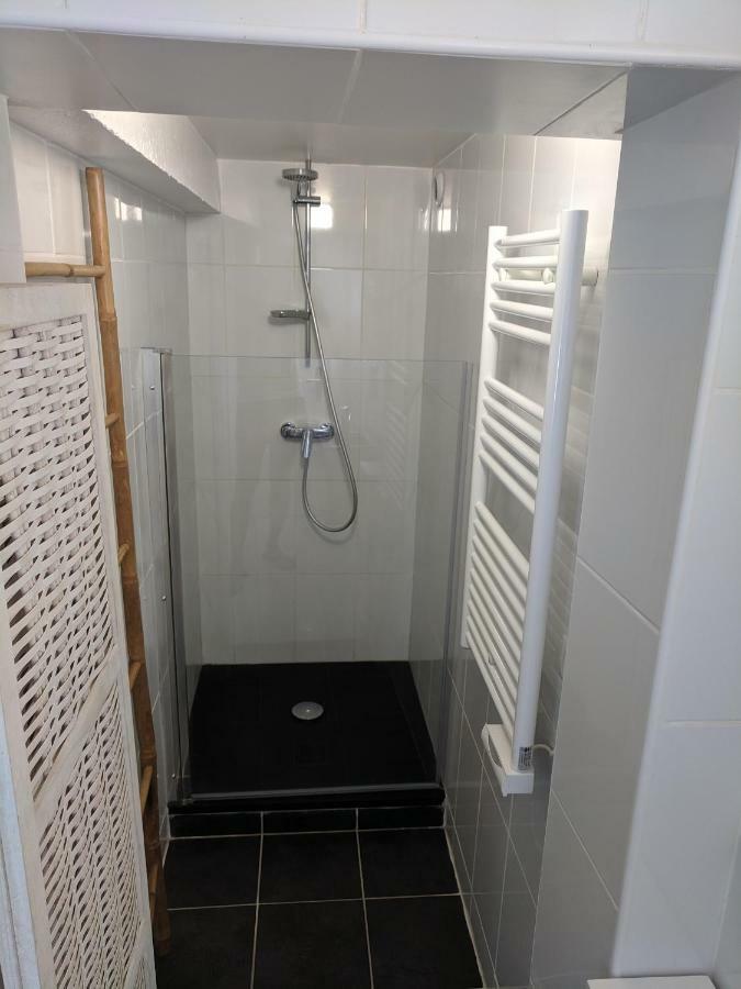 2 Person Apartment อัสแก็ง ภายนอก รูปภาพ