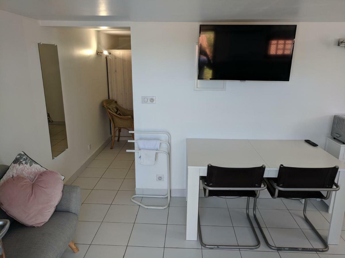2 Person Apartment อัสแก็ง ภายนอก รูปภาพ